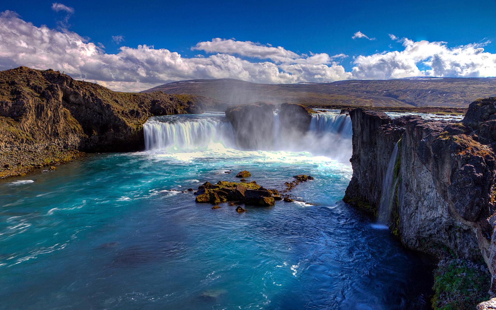 CRUCEROS DE EXPLORACION OCEAN DIAMOND ISLANDIA CRUCEROS ICELAND CRUISES OCEAN DIAMOND EXPEDITION CRUISES POLAR CRUISES ARTIC CRUISES ISLANDIA CRUCEROS BARCO PEQUEÑO ISLAND TOURS CRUISES ICELAND